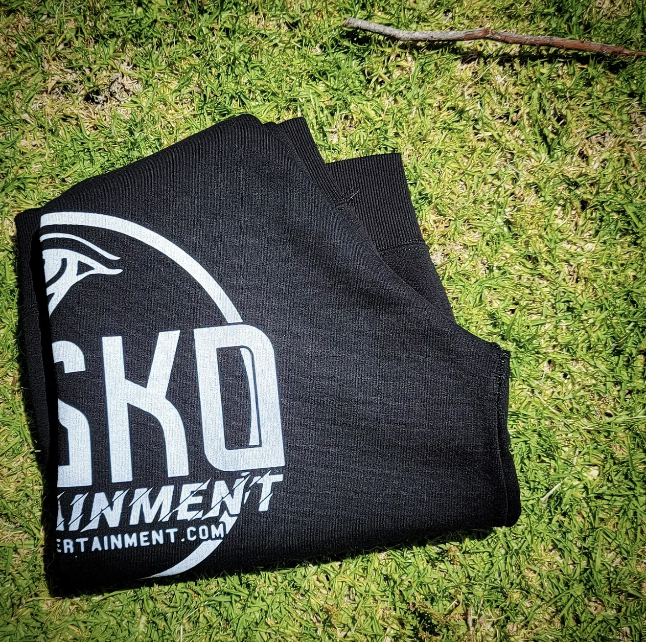 RASKO ENTERTAINMENT LONG SLEEVE "SWEATER" (BLACK)